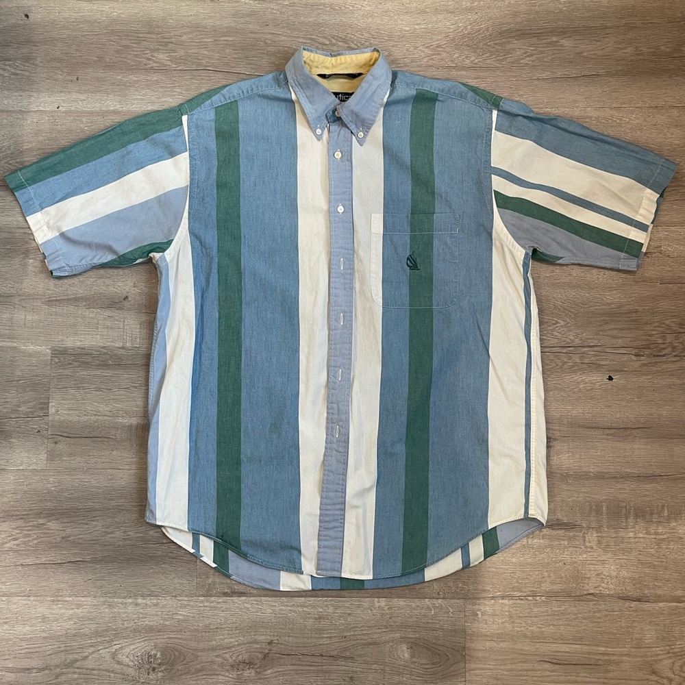 90s Vintage Nautica Button Up